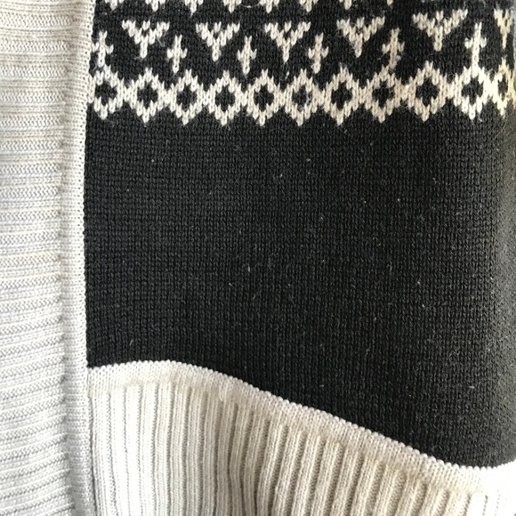 🌨 John Paul Richard Black and Gray Cardigan - Picture 5 of 8